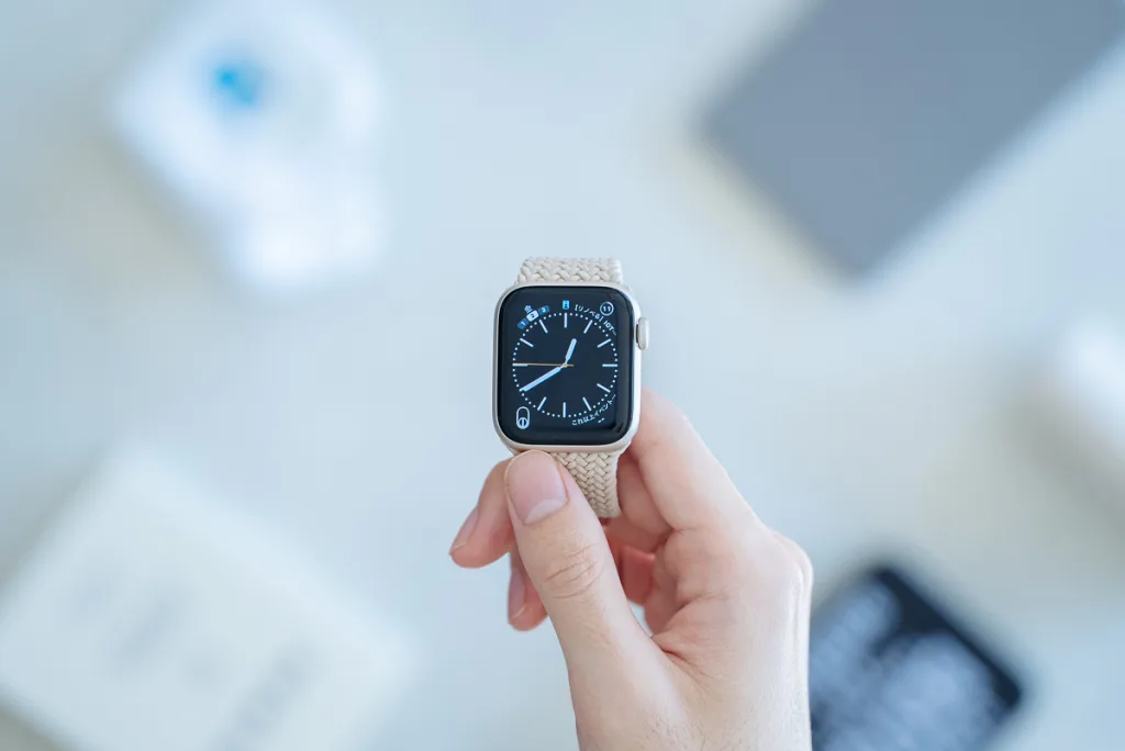 第2世代 「Apple Watch SE」 は、 多くの人にとって十分な機能を備えたスマートウォッチ ： 実機レビュー