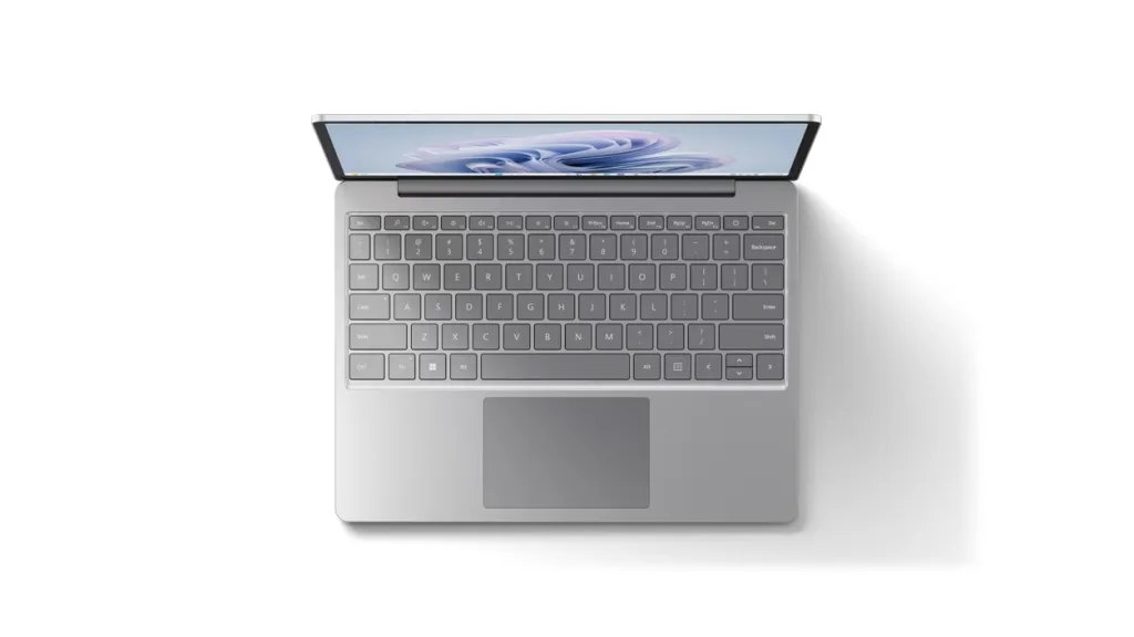   「Surface Laptop Go 3」   発表。   CPU強化で性能向上、   軽量1.13kgの12.4型モバイルノート